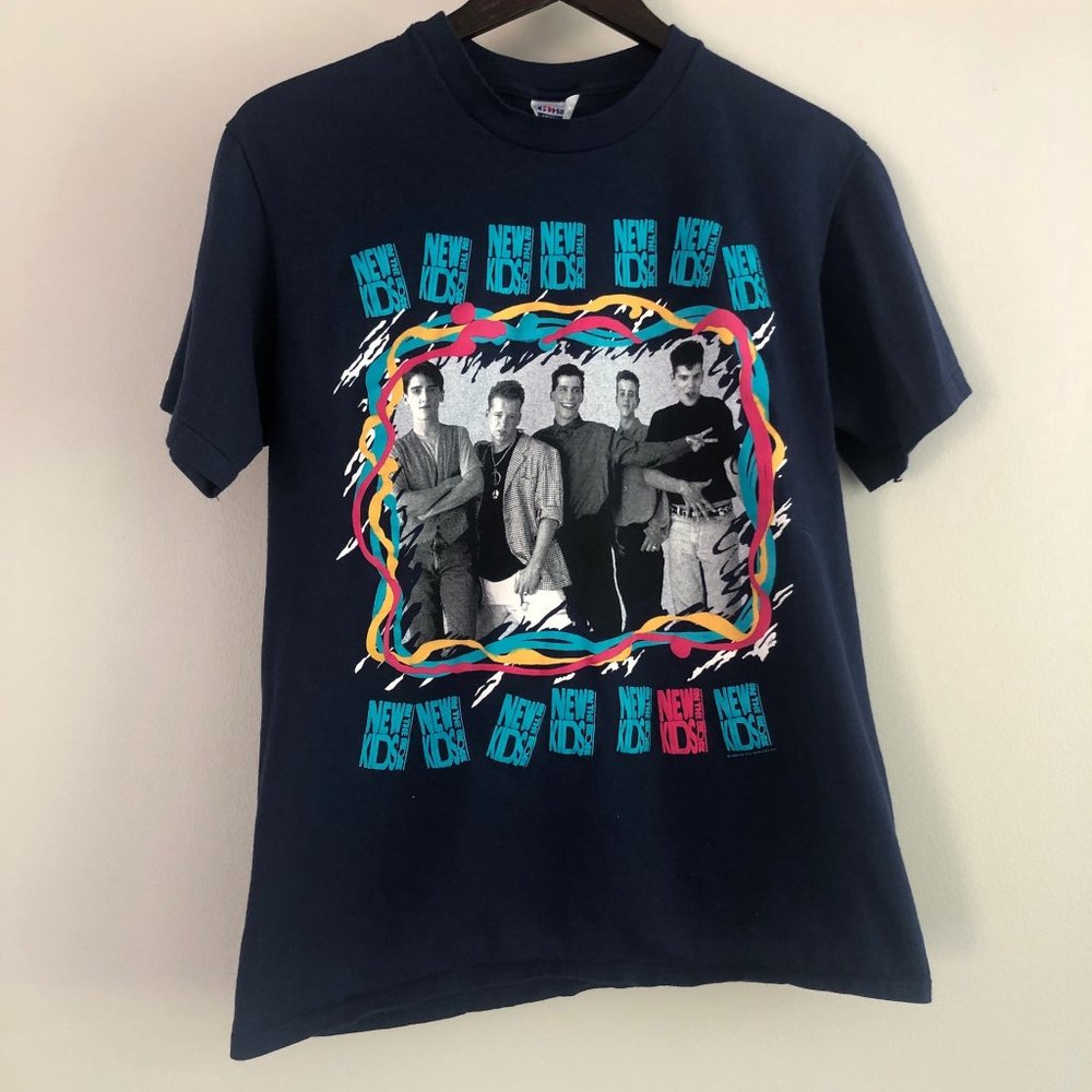 Vintage 90s New Kids on the Block T-Shirt Size:S/M